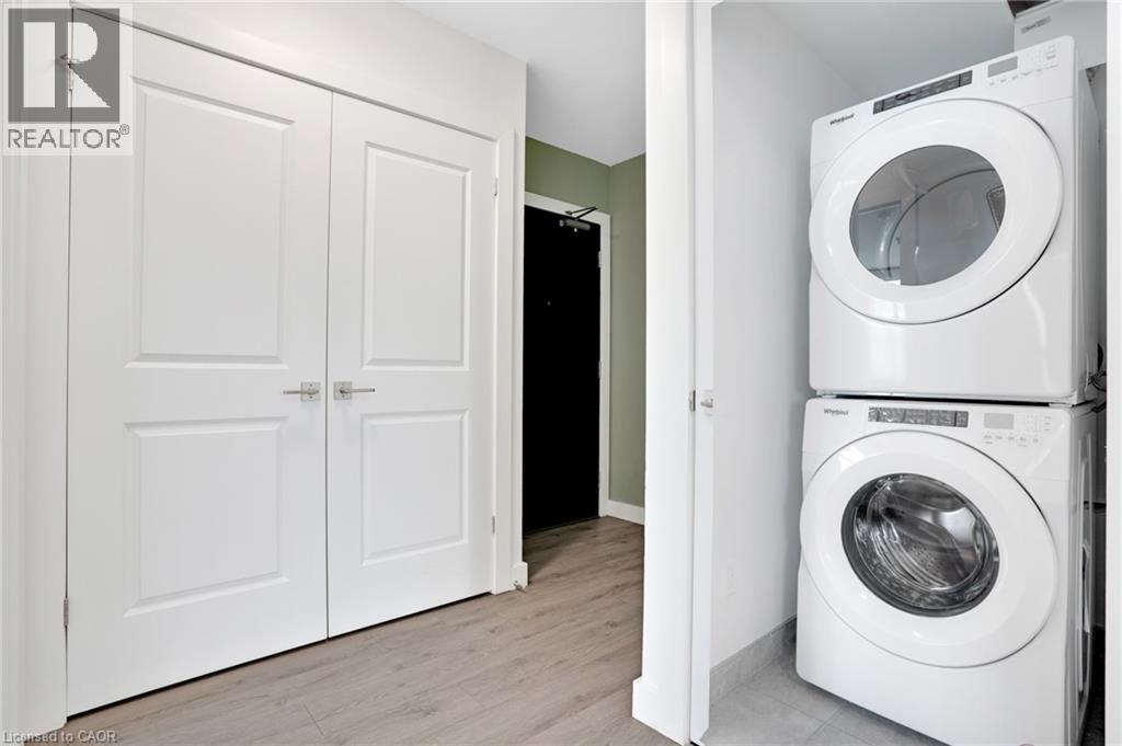 15 GLEBE Street Unit# 802 thumbnail 23