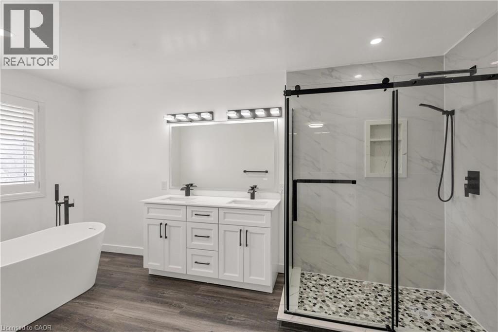 579 PARADISE Crescent thumbnail 27