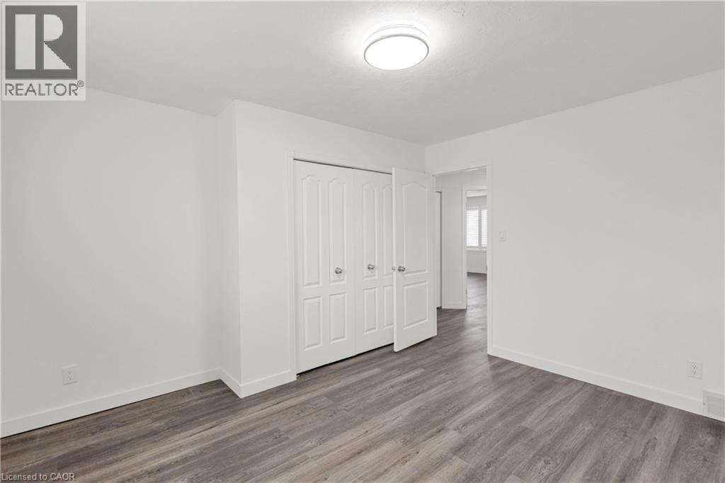 579 PARADISE Crescent thumbnail 31