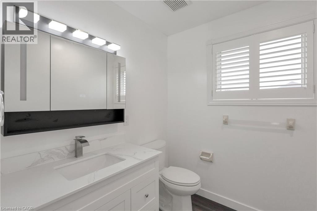 579 PARADISE Crescent thumbnail 35