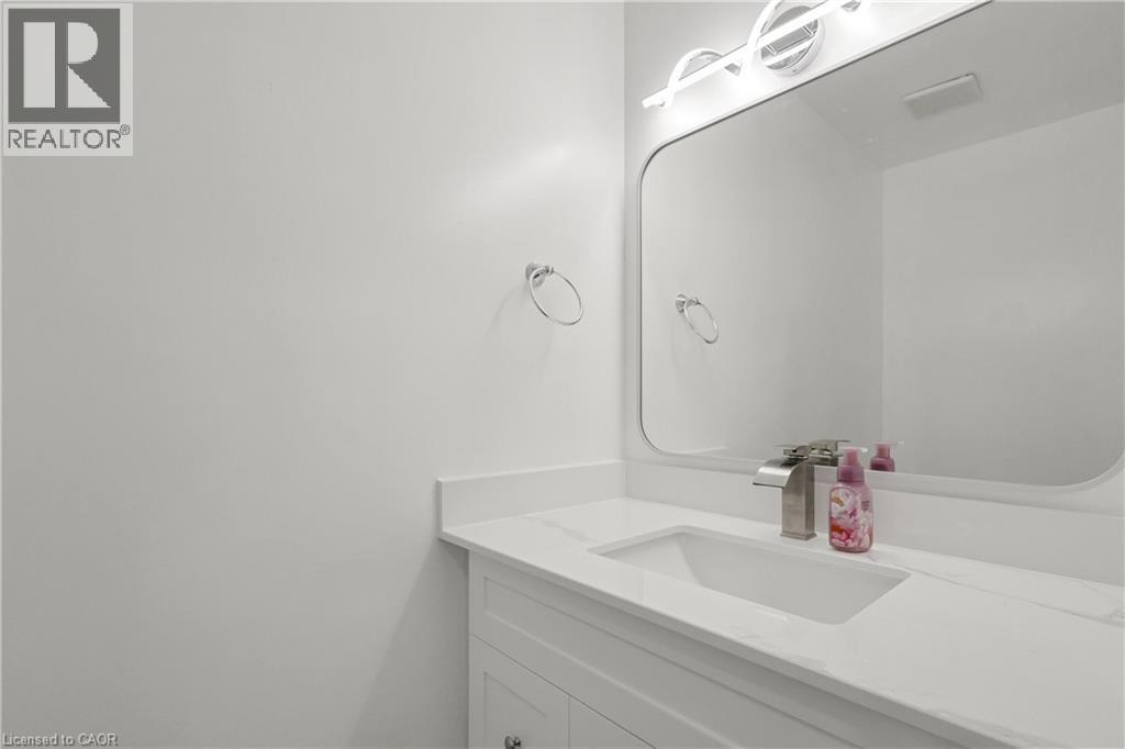 579 PARADISE Crescent thumbnail 42