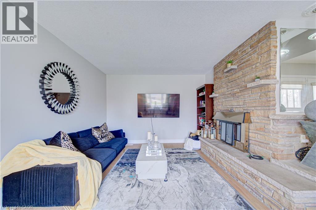 298 FERNDALE Place thumbnail 17