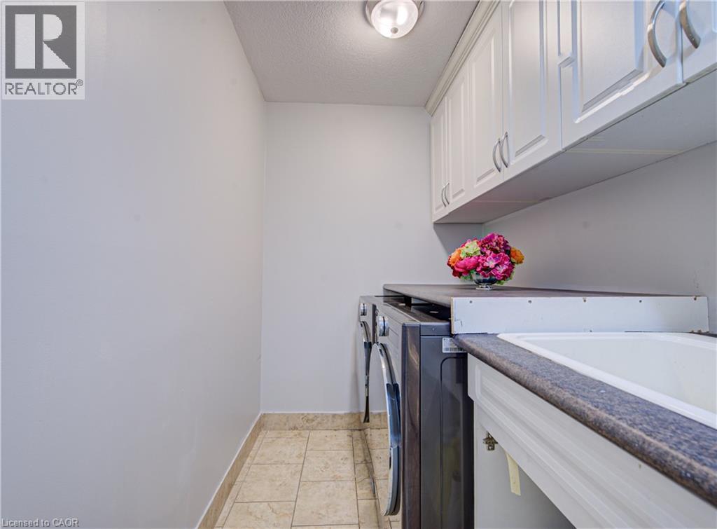 298 FERNDALE Place thumbnail 19