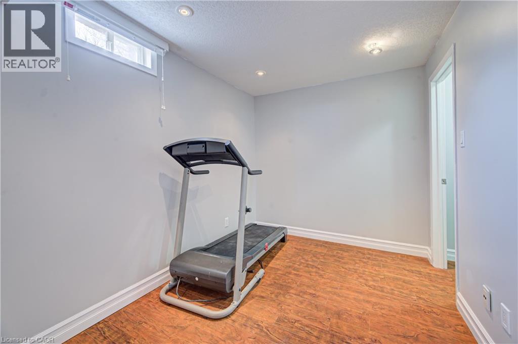 298 FERNDALE Place thumbnail 33