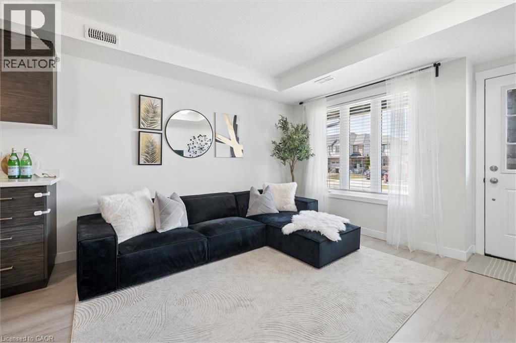 150 ROCHEFORT Street Unit# F thumbnail 7