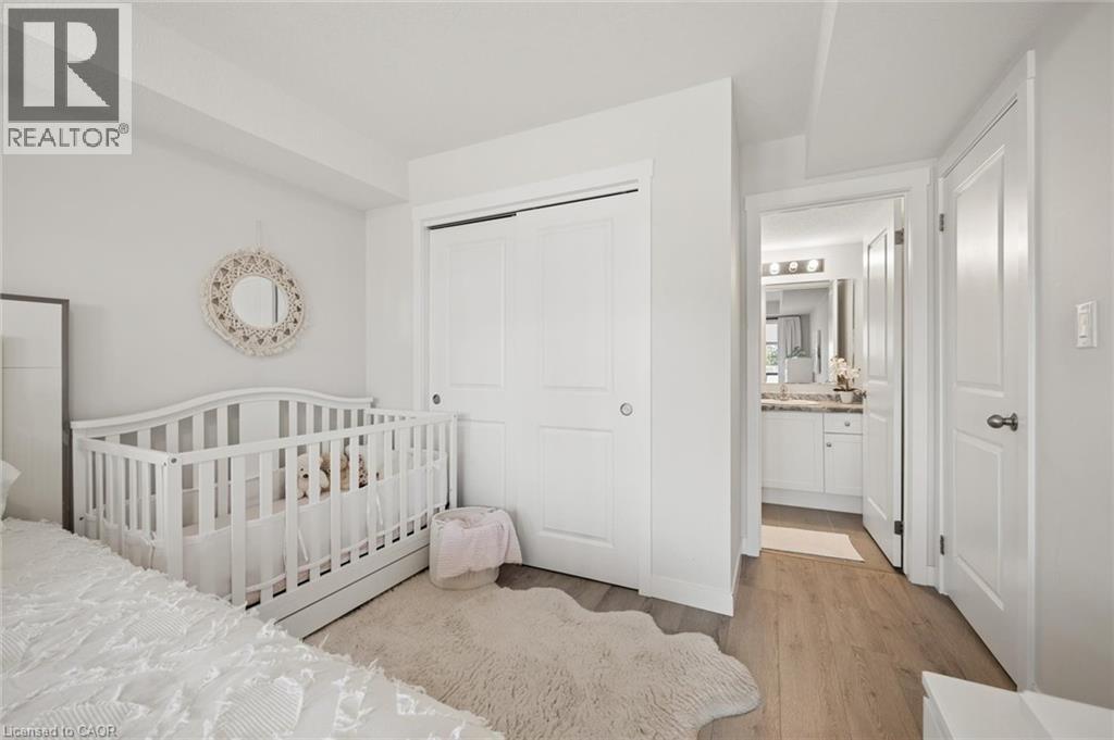 150 ROCHEFORT Street Unit# F thumbnail 20