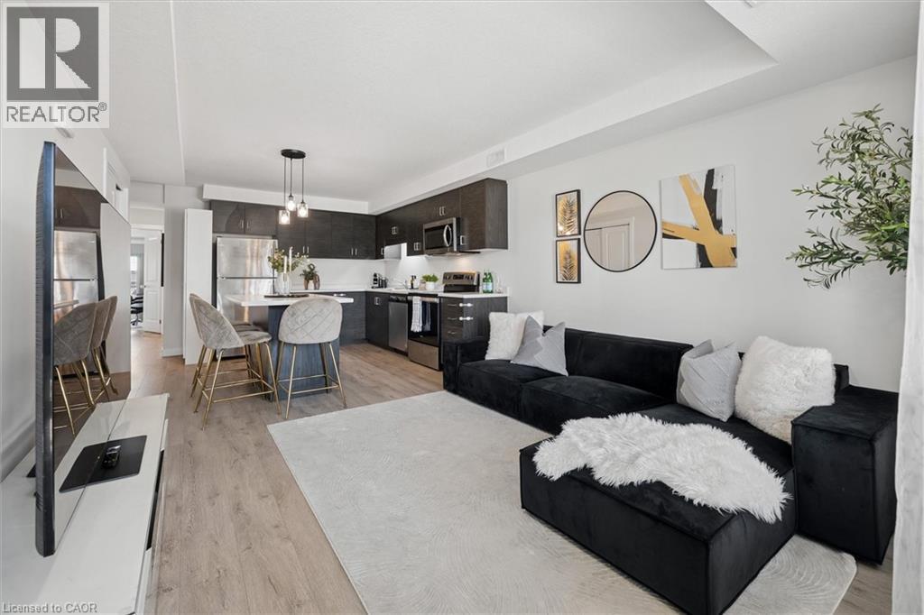 150 ROCHEFORT Street Unit# F thumbnail 8