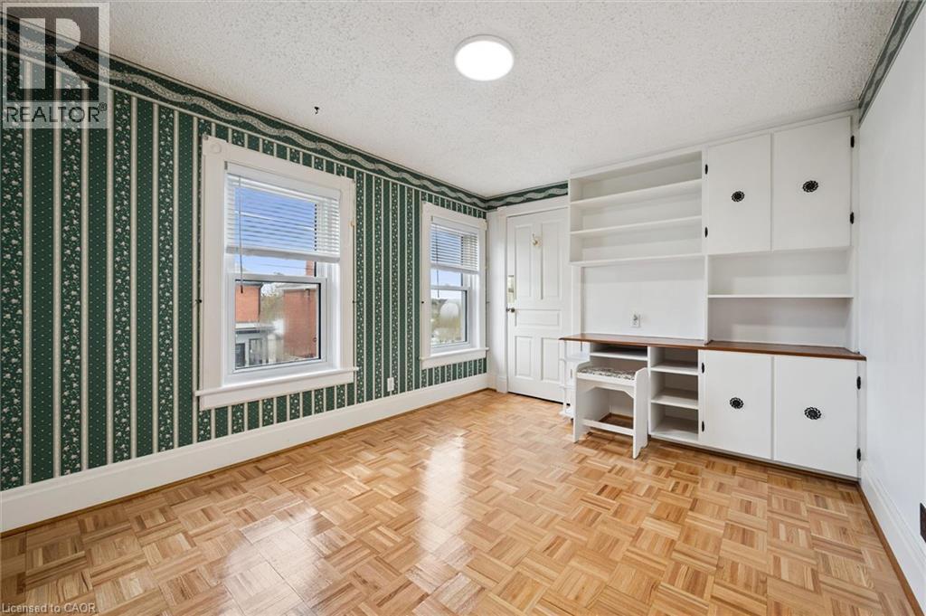 96 GLENMORRIS Street thumbnail 19