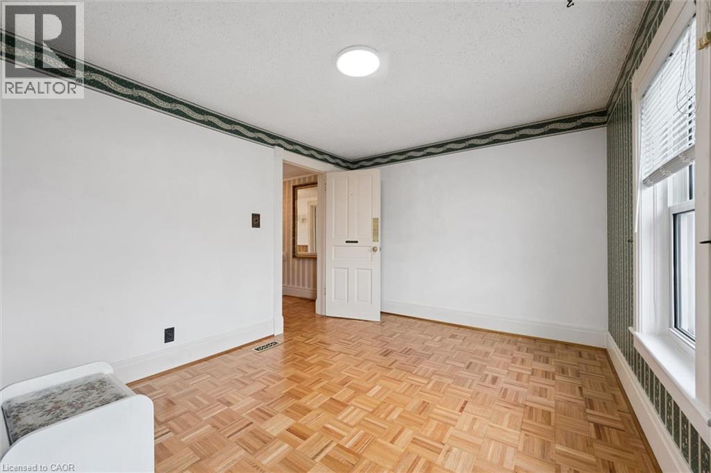 96 GLENMORRIS Street thumbnail 20