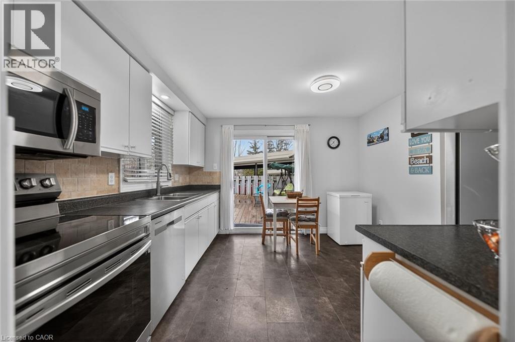 415 MORGAN Avenue Unit# 8 thumbnail 5