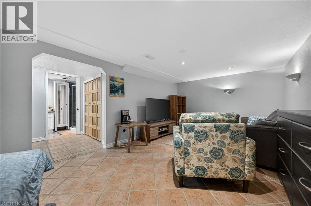 415 MORGAN Avenue Unit# 8 thumbnail 23