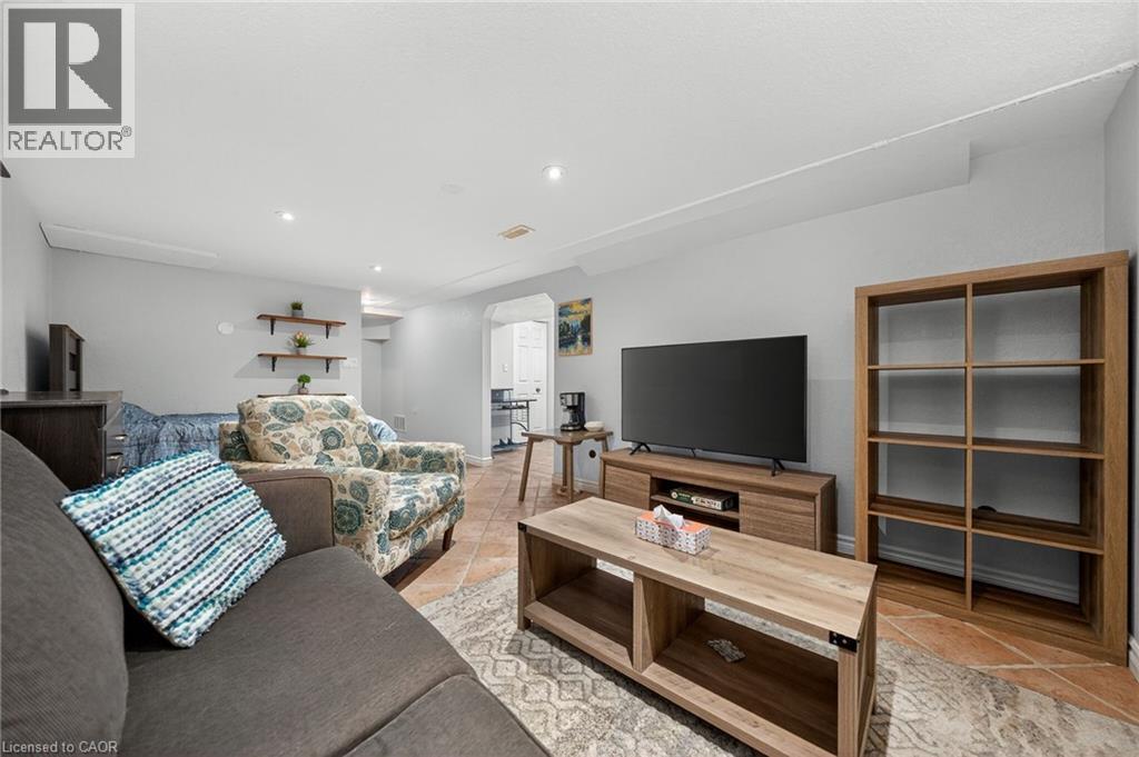 415 MORGAN Avenue Unit# 8 thumbnail 22