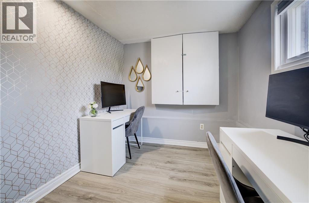 414 WOODS Lane thumbnail 24