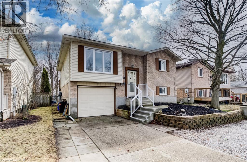 414 WOODS Lane thumbnail 2