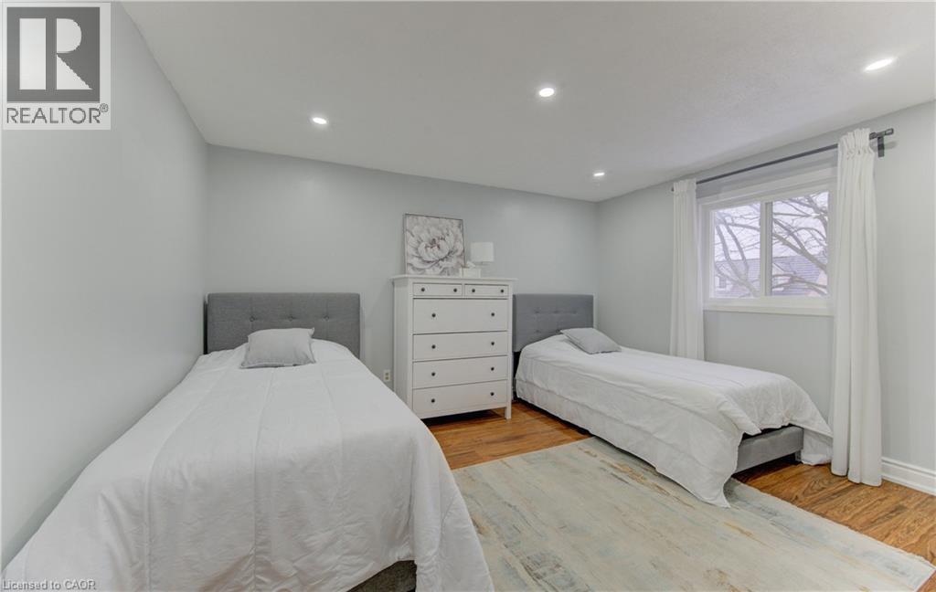 414 WOODS Lane thumbnail 15