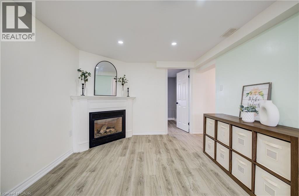 414 WOODS Lane thumbnail 21