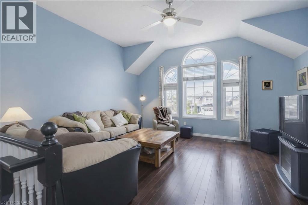 15 WAFFLER Crescent thumbnail 16