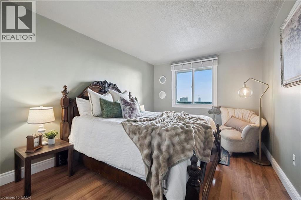 64 BENTON Street Unit# 1406 thumbnail 17