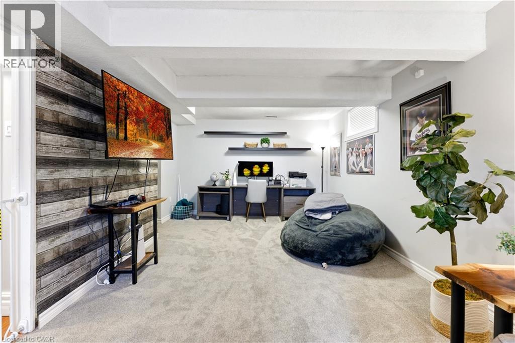 86 SUGAR MAPLE Street thumbnail 16