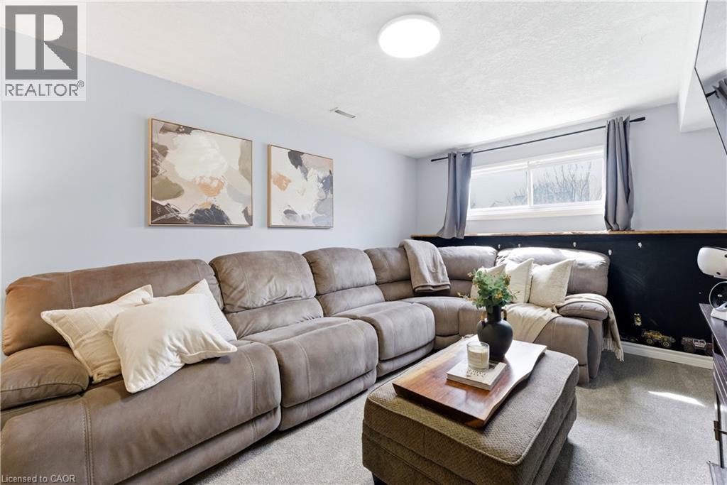 86 SUGAR MAPLE Street thumbnail 17