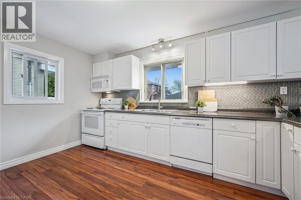 223 CONNAUGHT Street thumbnail 15