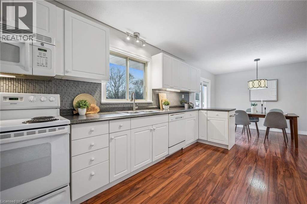 223 CONNAUGHT Street thumbnail 17