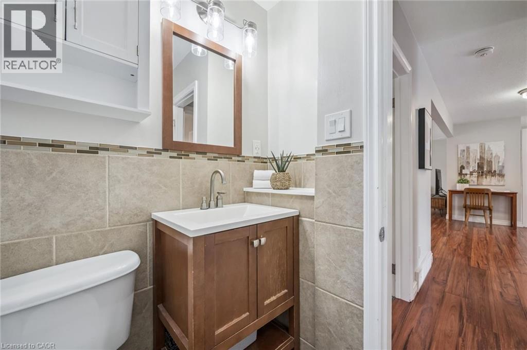 223 CONNAUGHT Street thumbnail 24