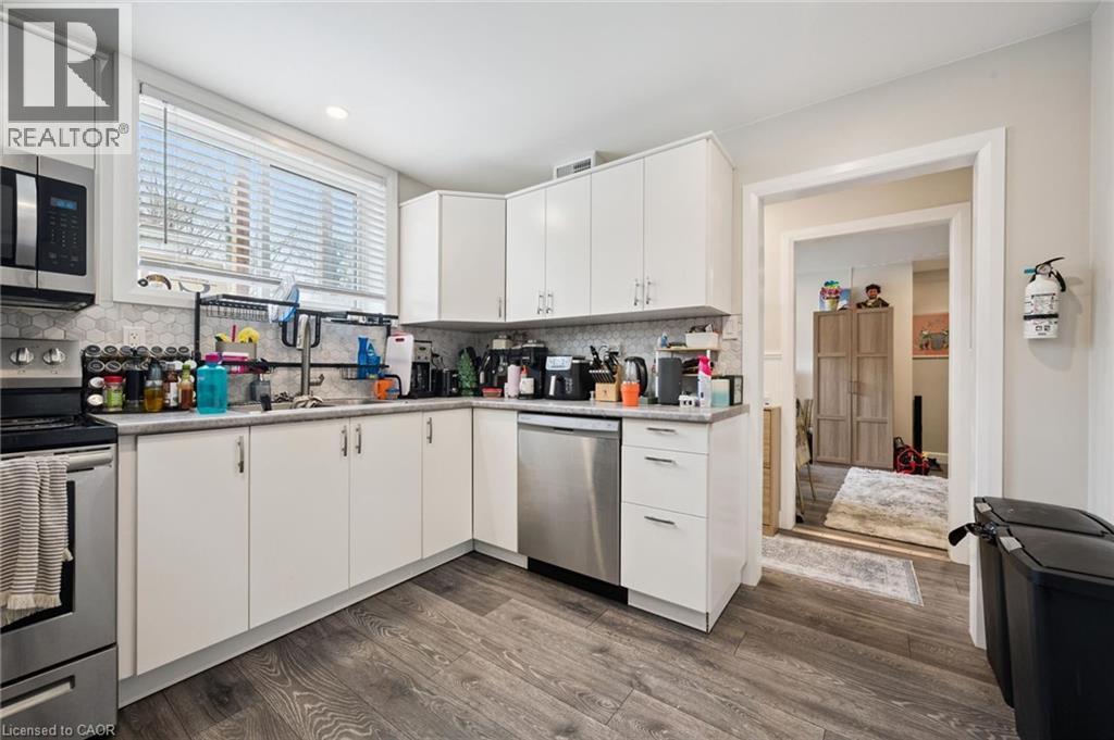 223 CONNAUGHT Street thumbnail 40