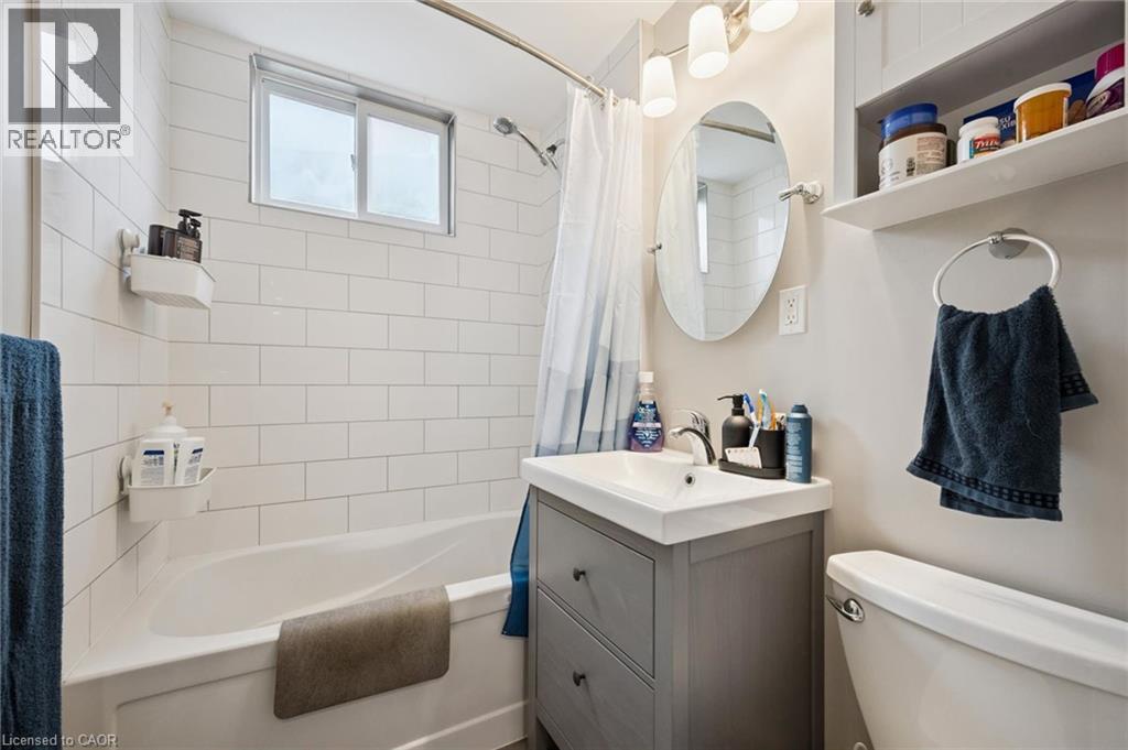 223 CONNAUGHT Street thumbnail 43