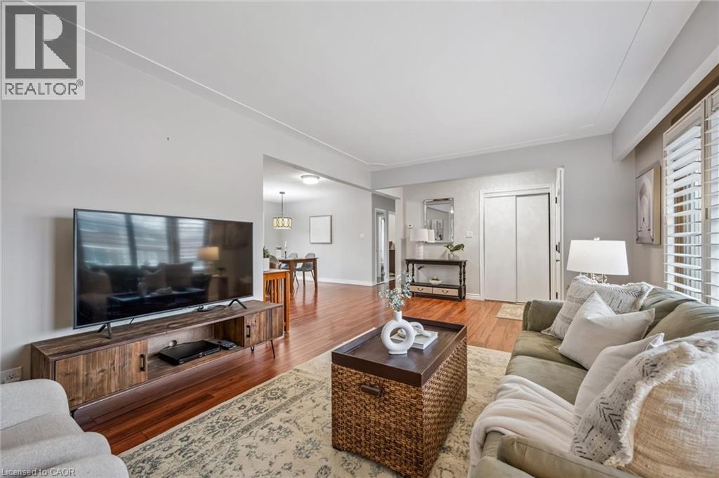 223 CONNAUGHT Street thumbnail 9