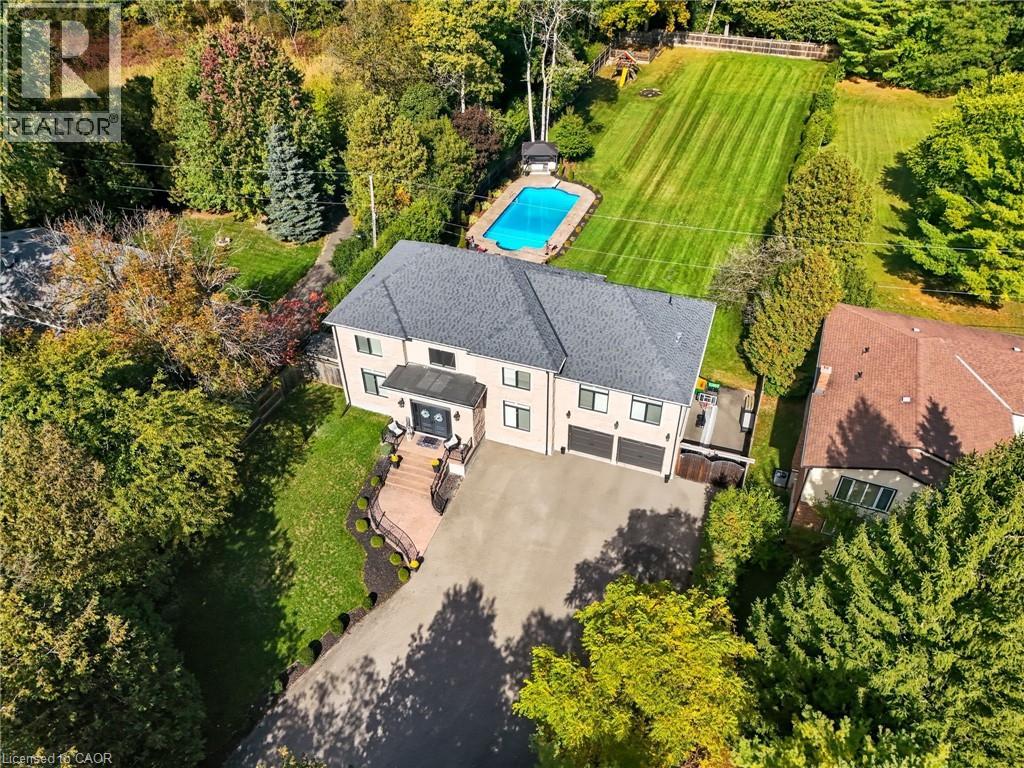 855 AVENUE Road thumbnail 2