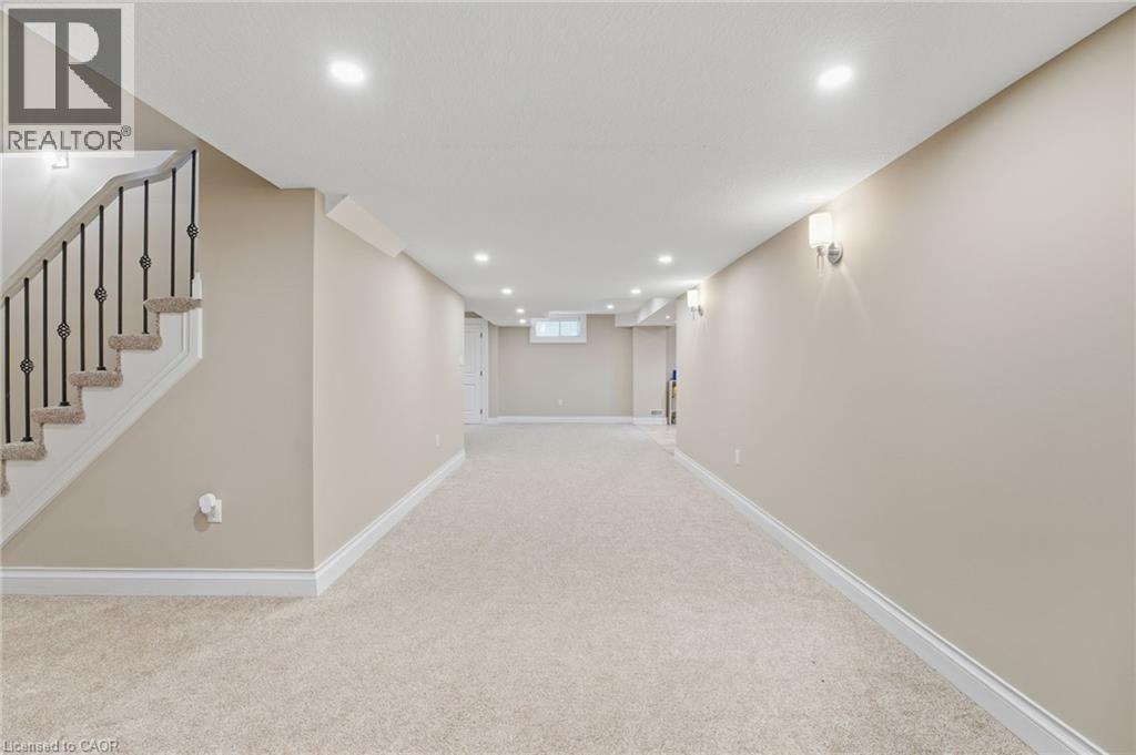 855 AVENUE Road thumbnail 40