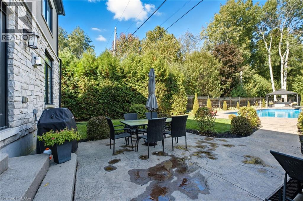 855 AVENUE Road thumbnail 46