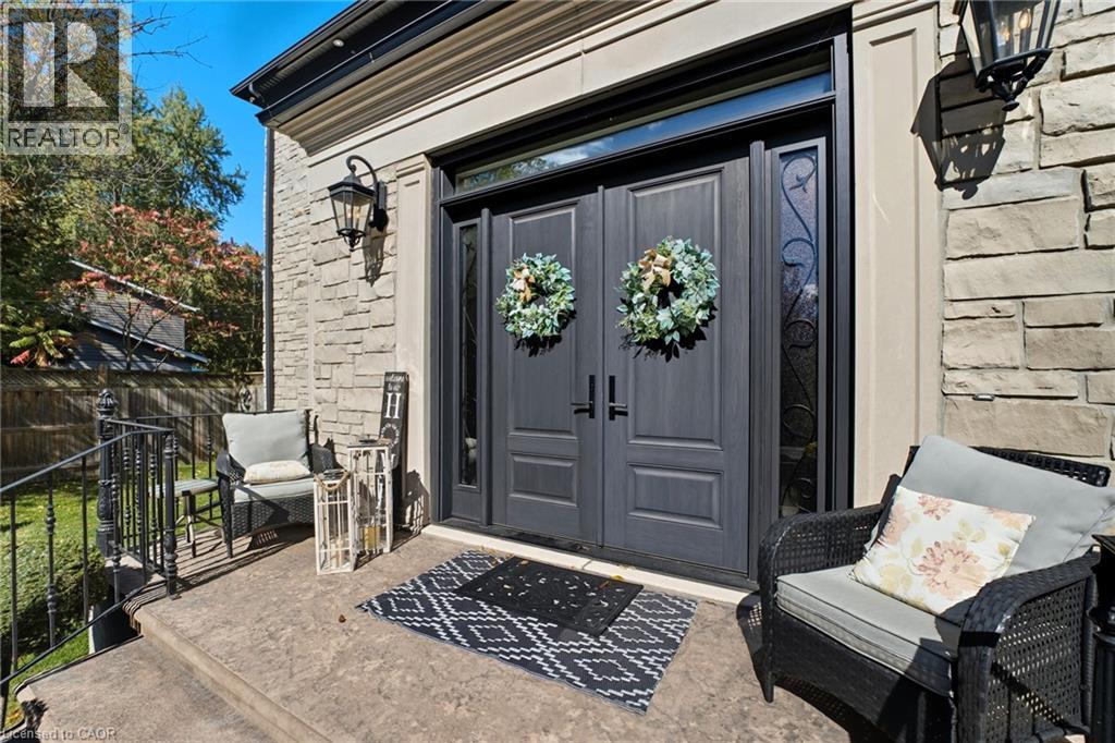 855 AVENUE Road thumbnail 8