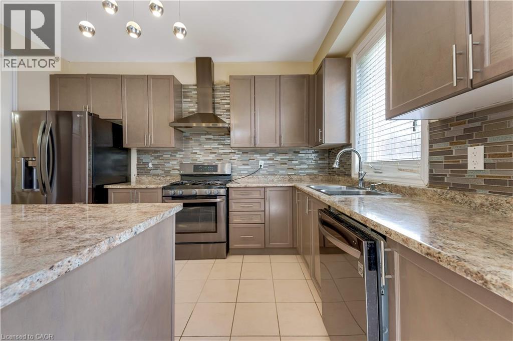 667 LINDEN Drive thumbnail 8