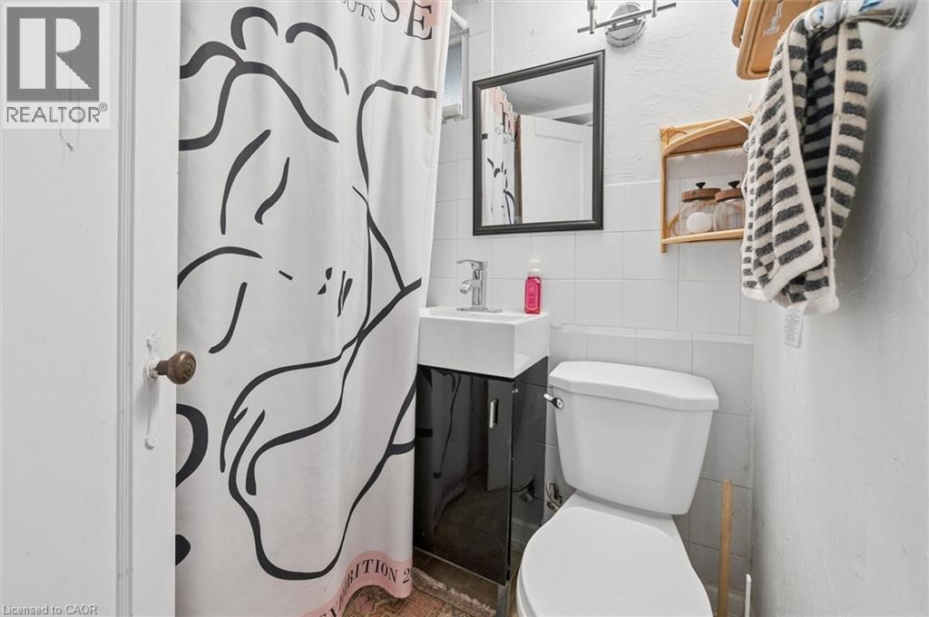 30 SHELDON Avenue N thumbnail 38