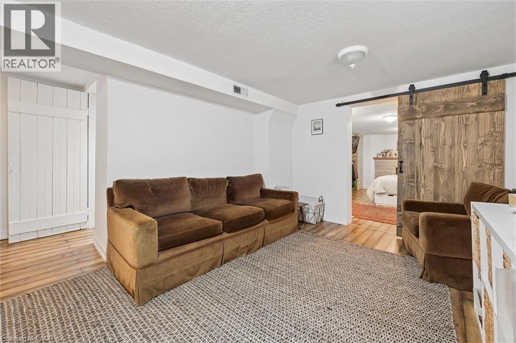 30 SHELDON Avenue N thumbnail 35