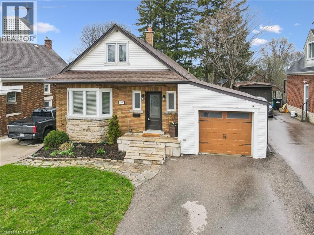 30 SHELDON Avenue N thumbnail 2