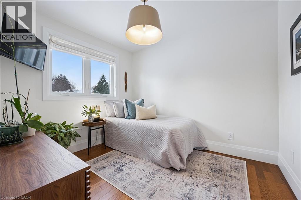 63 MENNO Street thumbnail 23