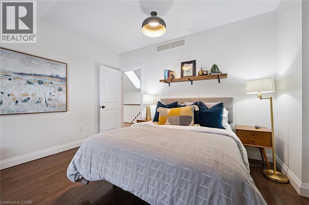 63 MENNO Street thumbnail 33