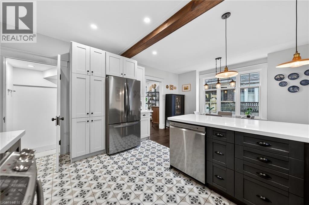 282 PARK Street thumbnail 16