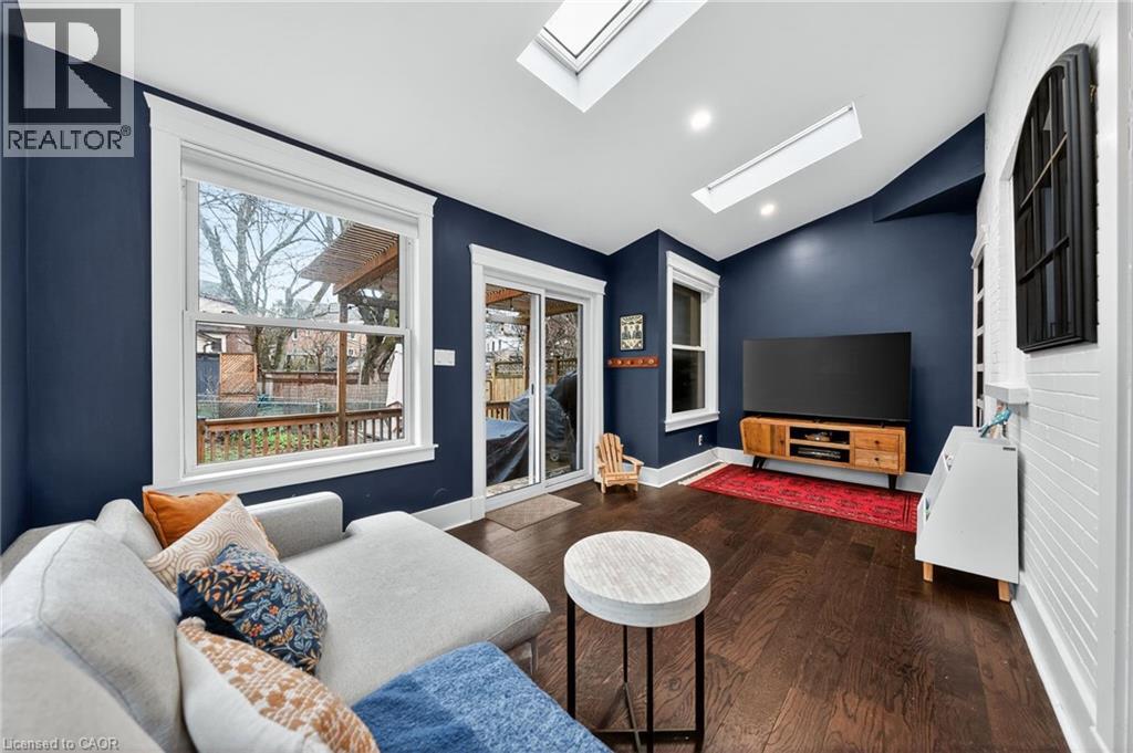 282 PARK Street thumbnail 18