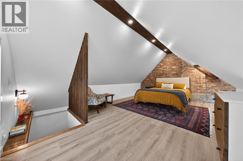 282 PARK Street thumbnail 32