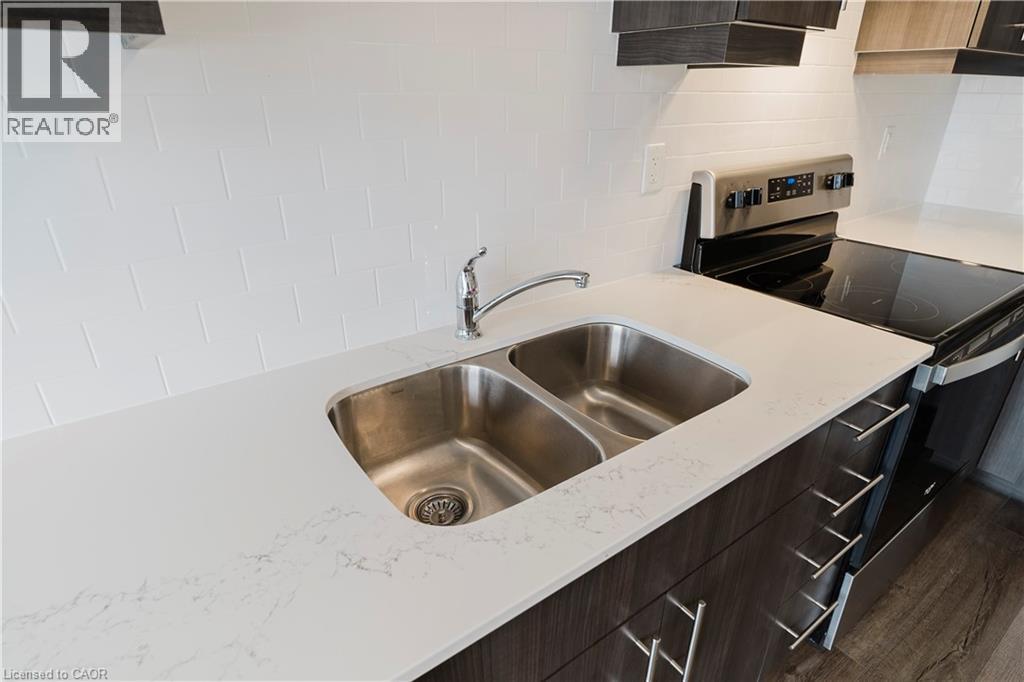 251 NORTHFIELD Drive E Unit# 505 thumbnail 9