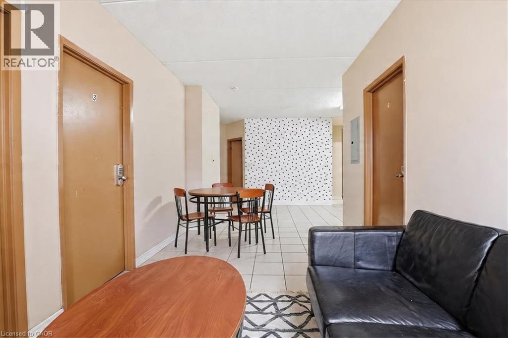 253 LESTER Street Unit# 401 thumbnail 14