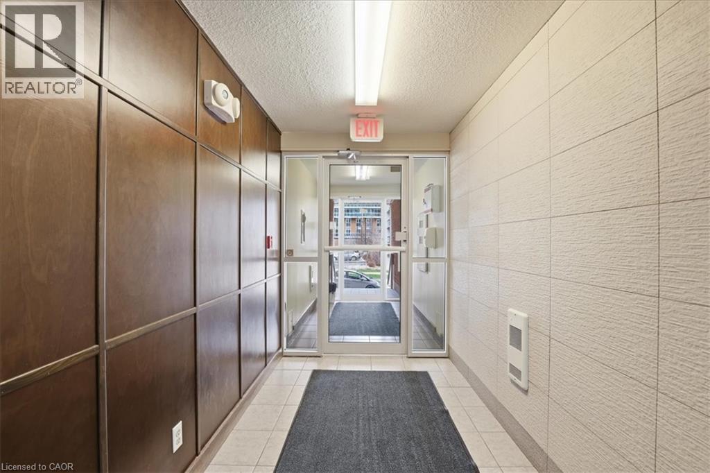 253 LESTER Street Unit# 401 thumbnail 9