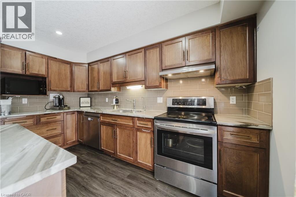 214 SNYDERS Road E Unit# 2 thumbnail 15