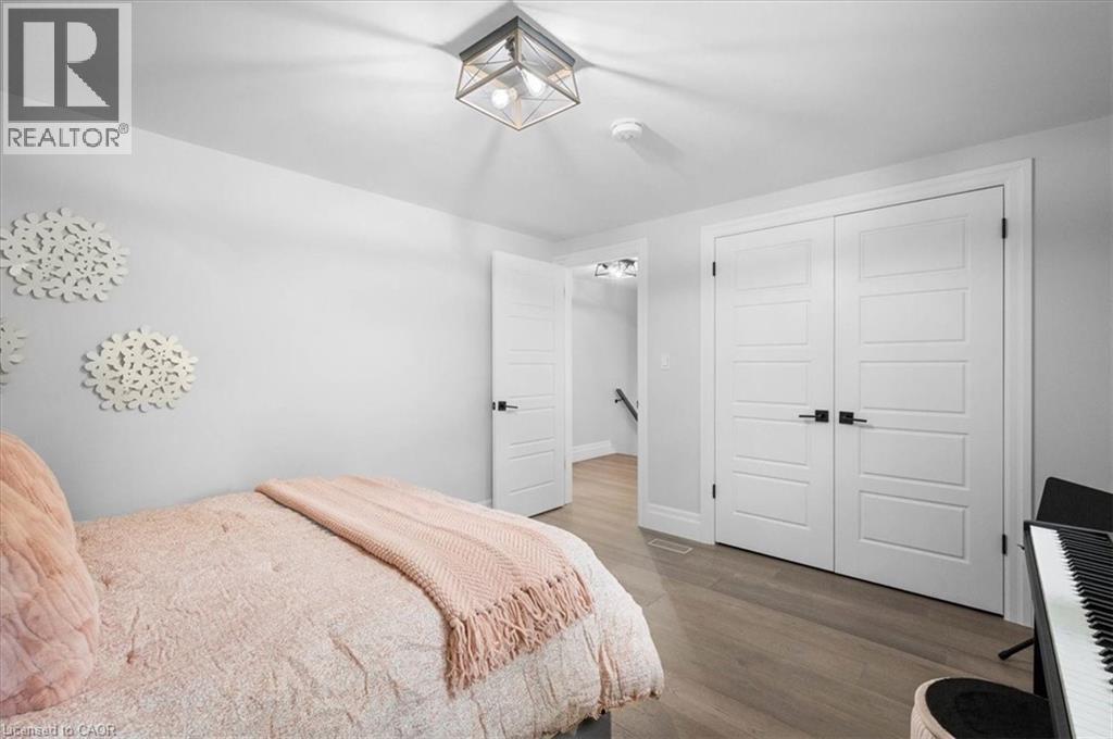 162 GREENBROOK Drive thumbnail 23