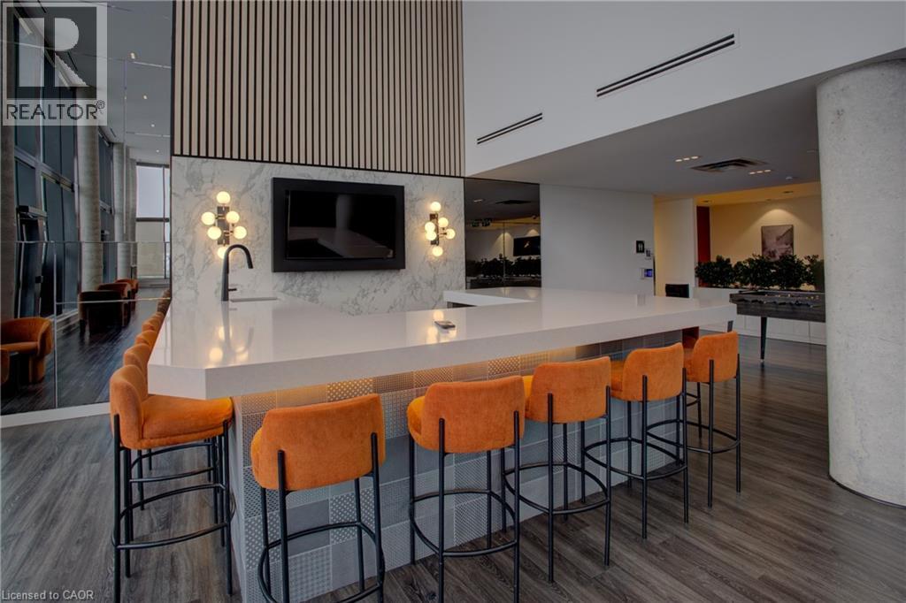 15 WELLINGTON Street NW Unit# 2705 thumbnail 4