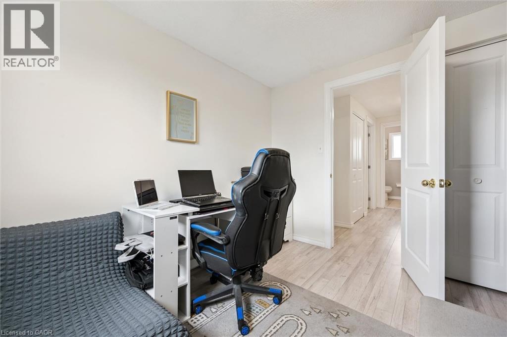 415 BAIRSTOW Crescent Unit# 5 thumbnail 17